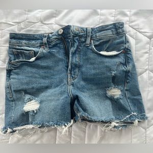Old Navy shorts size 4